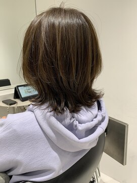 ウィステリア 銀座(WISTERIA) 【遠藤】ウルフミディアム20代30代40代外ハネボブくびれボブ