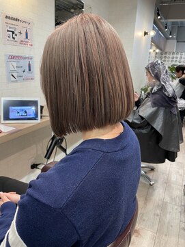 コワファーストナガサキシャンプーボーイ(COIFF1RST NAGASAKI SHAMPOO BOY) ミニボブ