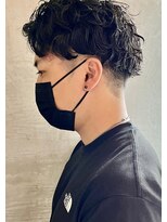 カーサ キッチン(KITCHEN)&nbsp;フェード　ツーブロック　ツイスパ