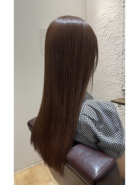 アマレット(Amaretto) 【モカグレージュ×ツヤ髪ストレート】