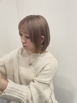 カットアンドトータルビューティ ヴァンキャトル(Cut&Total Beauty VINGT QUATRE) 【ハイトーン】ミルクティーベージュカラー