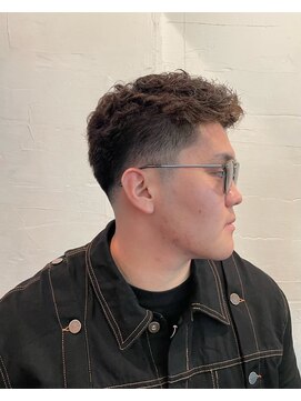 ビーバイエイトジェンツ(Bee by EIGHT GENTS) MEN'S HAIRウルフアッシュブラックカルマパーマベリーショート