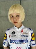 抜きっぱなしブロンドボブ