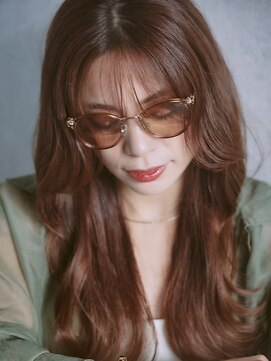 レゴヘアー(Lego Hair) 女性らしさを引き立てるフェミニンスタイル