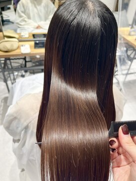 カリネバイフィエル(CALINER by Fier) 西梅田駅 / 髪質改善オージュアトリートメント◎