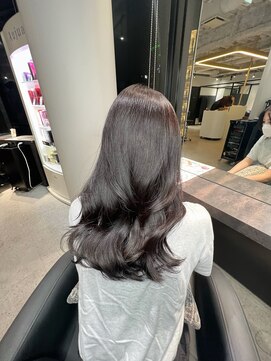 ワン バイ ジエクト(One by The Ect) ブリーチなし暗髪透明感カラーオリーブグレージュミディアムヘア