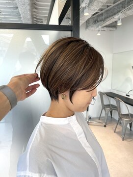 ジービージー(GBG) くびれショートボブ40代50代グレイカラー白髪染め白髪ぼかし