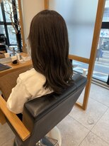  リュクスバトーバイトリコ 船橋南口店(Luxe BATEAU by tricot)&nbsp;アッシュベージュ×レイヤー/20代30代40代