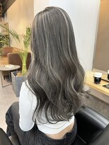 レブ 四条烏丸(Reb,)&nbsp;京都レイヤーカットブリーチハイライト韓国レイヤー白髪ぼかし