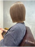 【吉田江梨】ブリーチミルクティーベージュボブ人気ハイトーン