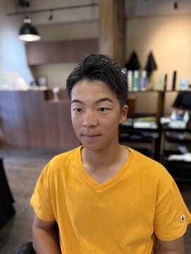 クラッキ ヘアークリエイション(CRAQUE hair creation) 好感度爆上げ！3分で決まる「ナチュラル束感アップバング」