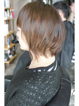 オーバーキャプテンネイキッド(OVER CAPTAIN NAKED) 前下がりショートグラ＋新色モーヴグラデカラー