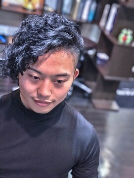 オムヘアーツー (HOMME HAIR 2) #グランジロング #マンバンスタイル #2ブロック #homme2nd櫻井