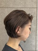 ナチュラルベージュ×耳かけ大人前下がりショートボブスタイル☆
