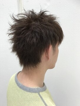 クアトログランシュ ひたちなか店(QUATRO×GranCieux) ツーブロックスタイル