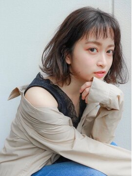 ルティア(Lutia) オン眉 エアリーショートグラデーションカラー★★