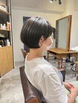 ネイヴィル オモテサンドウ(navile omotesando) 【yuka】小顔にみえるミニボブヘア20代30代40代