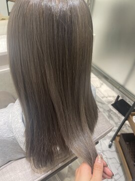 レビジュヘアー(LEVIJU HAIR) 赤味なしグレージュ(ブリーチ1回必須)
