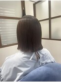 透明感切りっぱなしボブヘア
