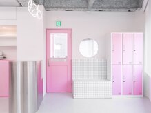 ミテ ナゴヤ(mite nagoya)の雰囲気（【 mite nagoya 】 ピンクの可愛い店内でお待ちしております ♪）
