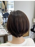 クールグレージュで夏バテ髪もツヤ感アップ