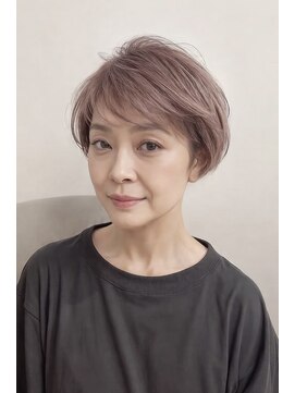 ハクア(HAKUA) 【美肌見せ】透明感ピンクベージュ×大人可愛い丸みショート