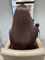 リフ(LIF by MIRROR TALK)&nbsp;圧倒的な艶感！髪質改善カラーで魅せる極上のロング美髪へ