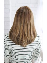 トランクイル サフリック(TRAN9UIL safric)&nbsp;20代・30代・40代　ワンカール内巻きロブ