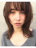 小顔効果抜群のくびれのあるマッシュレイヤー（マッシュウルフ）