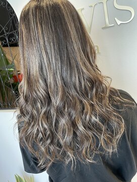 ラビスモア(Lovis moa) 魅力倍増カール/セミディ/シアーカラー/ダークアッシュ/姫カット