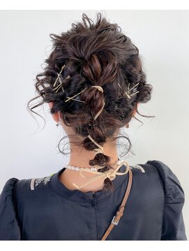 ヒビヲ(HIBIO) ダブルカラーベージュカラーハイトーンカラーケアブリーチボブ