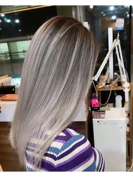 ラフ(LAFF) #黒髪#ボブルフ#ネビージュ#小顔#ワンレン