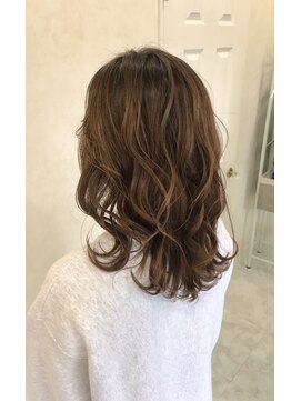 レオン(LEON) セミロング