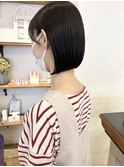 ぷつっと前下がりボブ