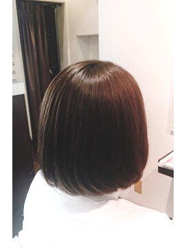 レヴル(REBEL) ナチュラルボブ/大人ボブ/暗めカラー/マロンベージュ