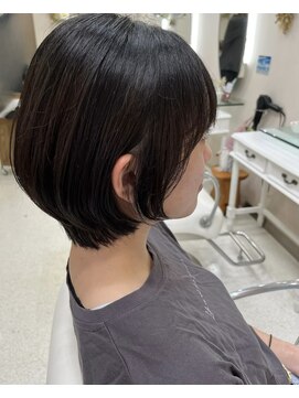 サユリ 高尾(SAYURI) ふんわりショートボブ