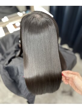 イリス 高槻店 プレミアム髪質改善縮毛矯正【高槻 縮毛矯正】