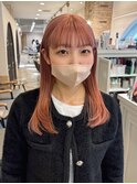 ピンクベージュ
