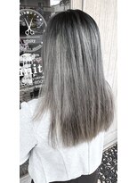 トリニティ(trinity) ブリーチカラー・グレ・バレイヤージュ【豊見城・南風原】】
