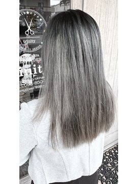 トリニティ(trinity) ブリーチカラー・グレ・バレイヤージュ【豊見城・南風原】】