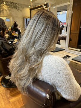 ローレン(LOREN) ホワイトシルバー