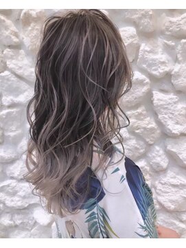 ヘアサロン エフ 渋谷(F) #ハイライト#グレージュ#海外風