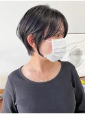 20代30代秋冬暗髪カラーレイヤーボブパーマ小顔ショート