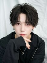 ゼロ 渋谷(XeRo)&nbsp;ツイストスパイラルセンターパート　シースルーフェザーショート