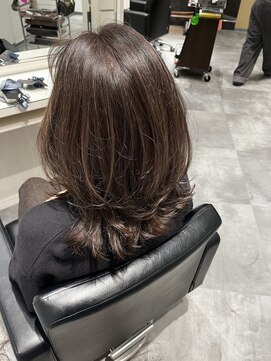 ビュートリアム 青山(BEAUTRIUM) レイヤーカット小顔カット大人ヘア髪質改善30代40代50代表参道