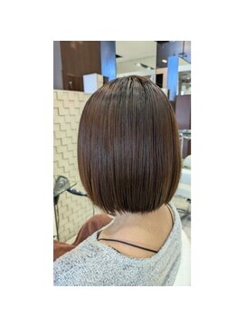 クララ カスガイ(CLALA kasugai) 丸みのあるストレートボブ