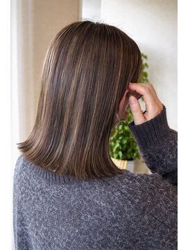 アソビ ヘア ラボ(Asobi hair lab) ハイライトで大人白髪ぼかしスタイル