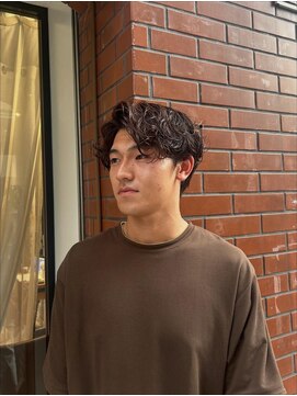 ウルバイサナンド(ULu by Sanando) センターパート/メンズパーマ/シャドウパーマ