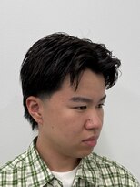 フォーシーズン カットクラブ(FOURSEASON CUT CLUB) テーパーフェード/ショートセンターパート/マレット