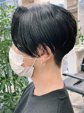 バイフィフス 原宿/表参道(by fifth) 前下がりセンターパート/サイドグラデーション/パーマ/黒髪
